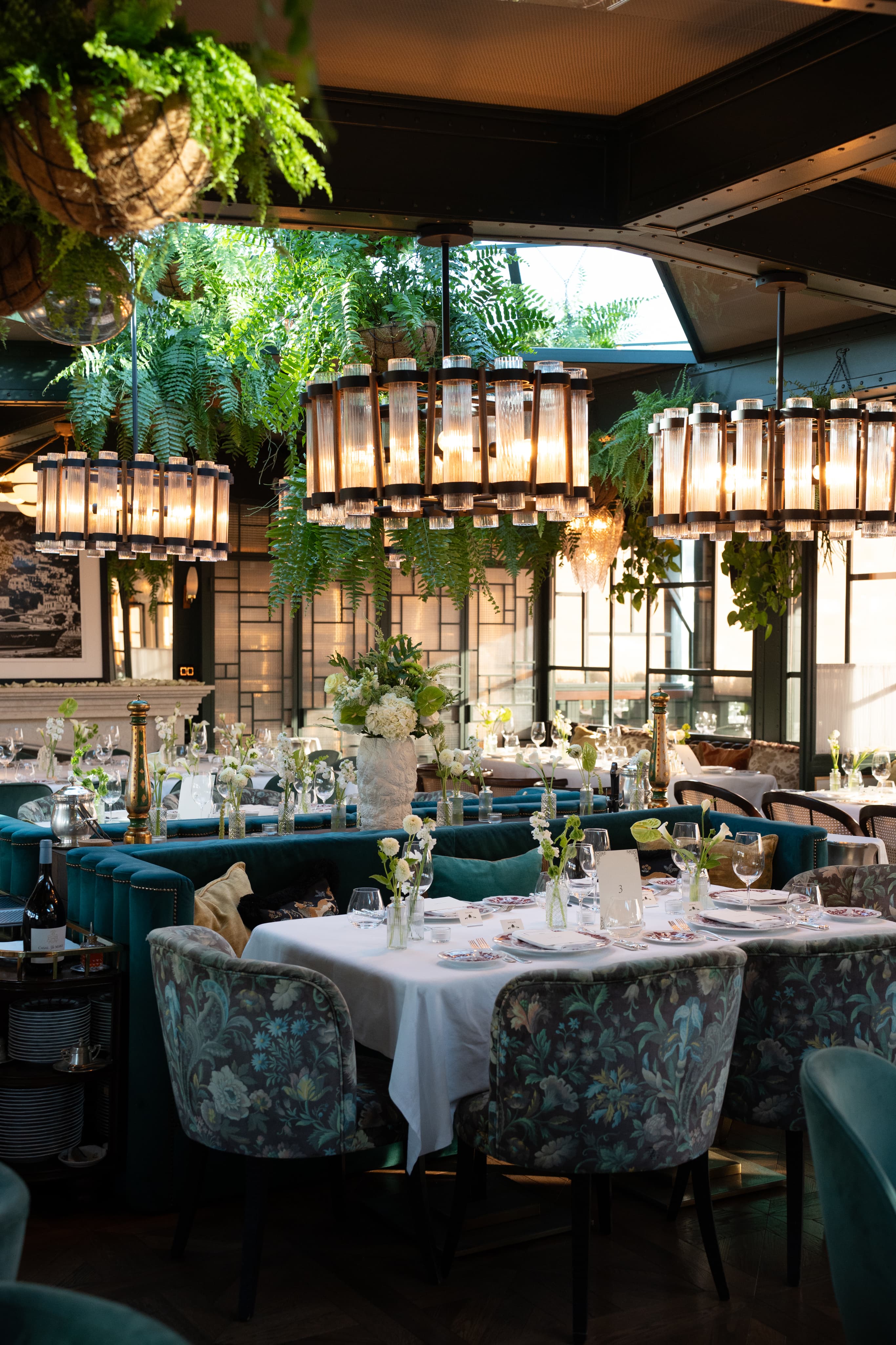 Wedding floral arrangements by Flores Island florist in Lisbon